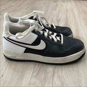 Nike Air Force 1 ‘07 Low LV8 Shoes Black and White